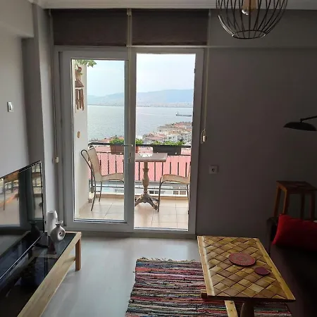 Pleasant With Amazing Sea View Διαμέρισμα Σμύρνη